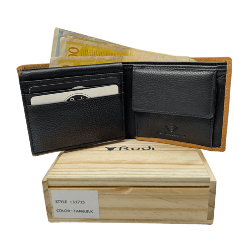 Wallet with engraving for men